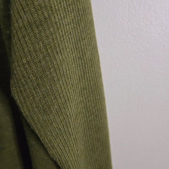 Eileen Fisher 100% Italian Merino Wool Sage Green Cowl Neck Sweater Size S - Picture 5 of 7